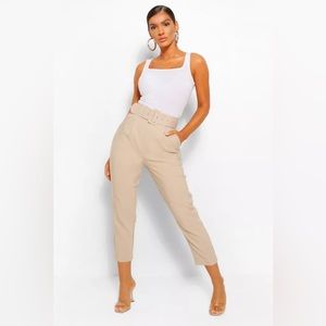NWT BOOHOO BELTED STRAIGHT LEG PANTS
